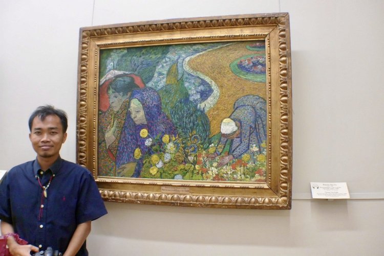 พุทธศิลป์อีสานของ ทรงฤทธิ์ เหมือยพรม